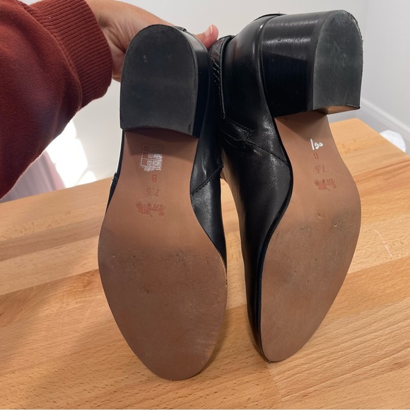 COACH Paulina Black Leather Ankle Boots Embossed Snake Belt Booties 7.5 - Picture 6 of 9